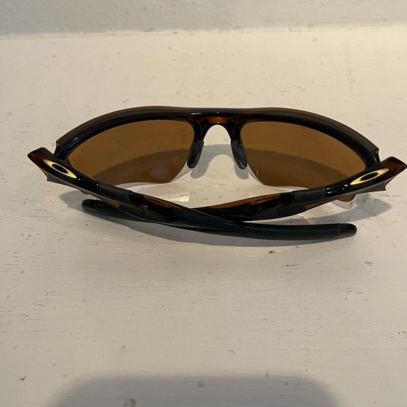 Authentic Oakley Sunglasses - Picture 5 of 6